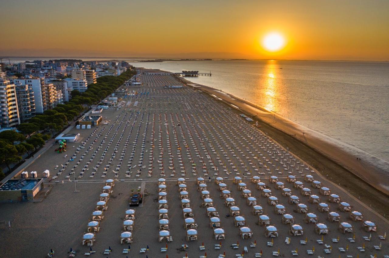 Villaggio Laura Lignano Sabbiadoro Exterior foto
